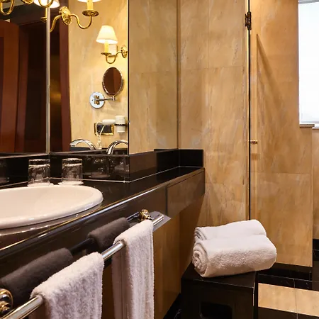 Eurostars Gran Santiago 4*