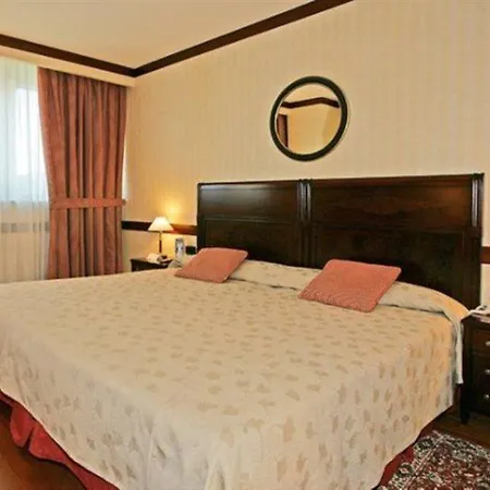 Отель Eurostars Gran Santiago 4*