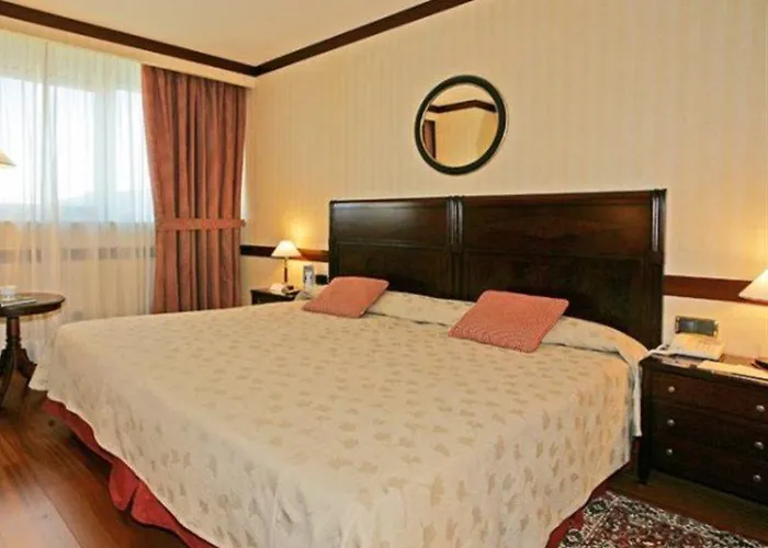 Hotel Eurostars Gran Santiago 4*