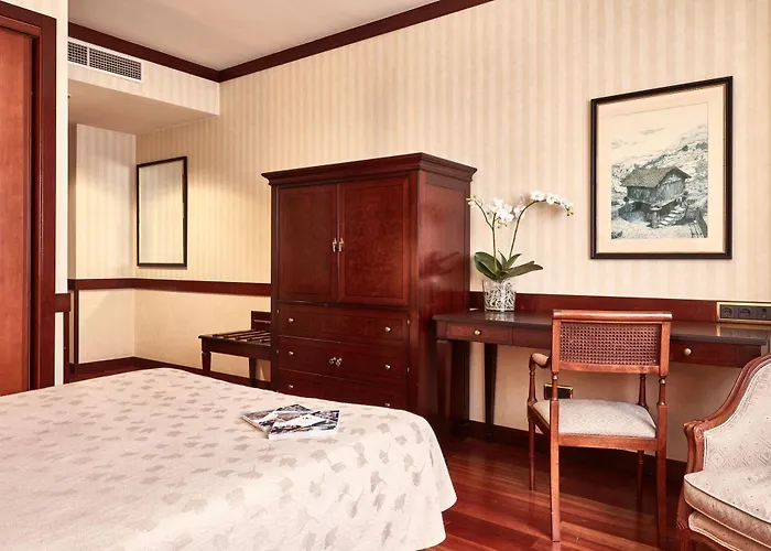 Hotel Eurostars Gran Santiago 4*